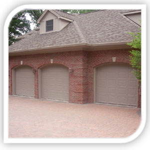 Garage doors for any home. Servicing the Edgewater area. Installation, Service, and Repair. Call (201) 444-5007